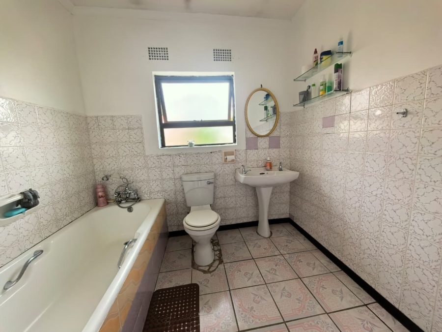 4 Bedroom Property for Sale in Headlands Eastern Cape